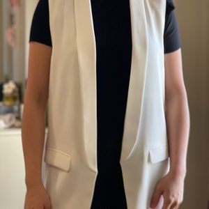NWT Zara sleeveless blazer